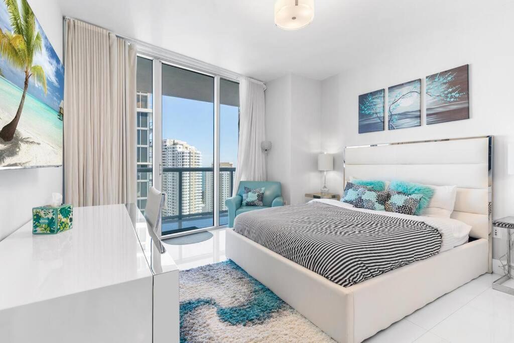 Penthouse Luxury Icon And W Panoramic Views Balcony In Brickell *