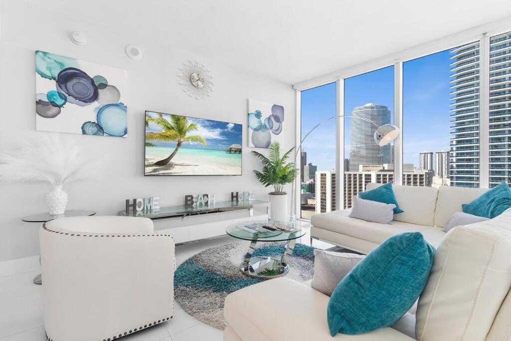 Penthouse Luxury Icon And W Panoramic Views Balcony In Brickell Apartment *