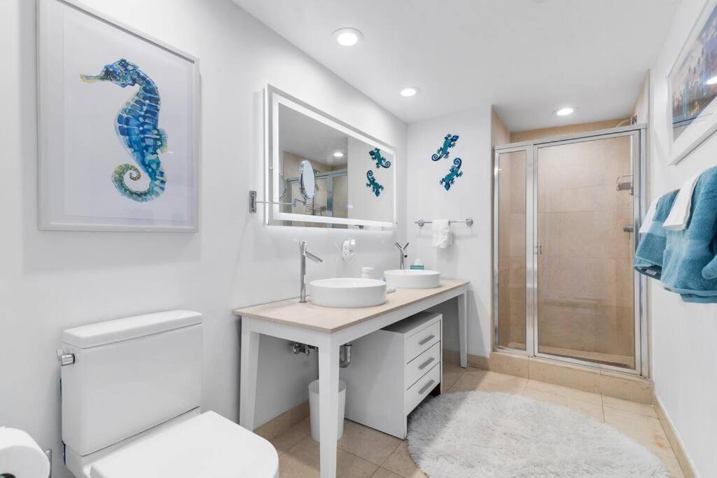 Apartment Penthouse Luxury Icon And W Panoramic Views Balcony In Brickell Miami