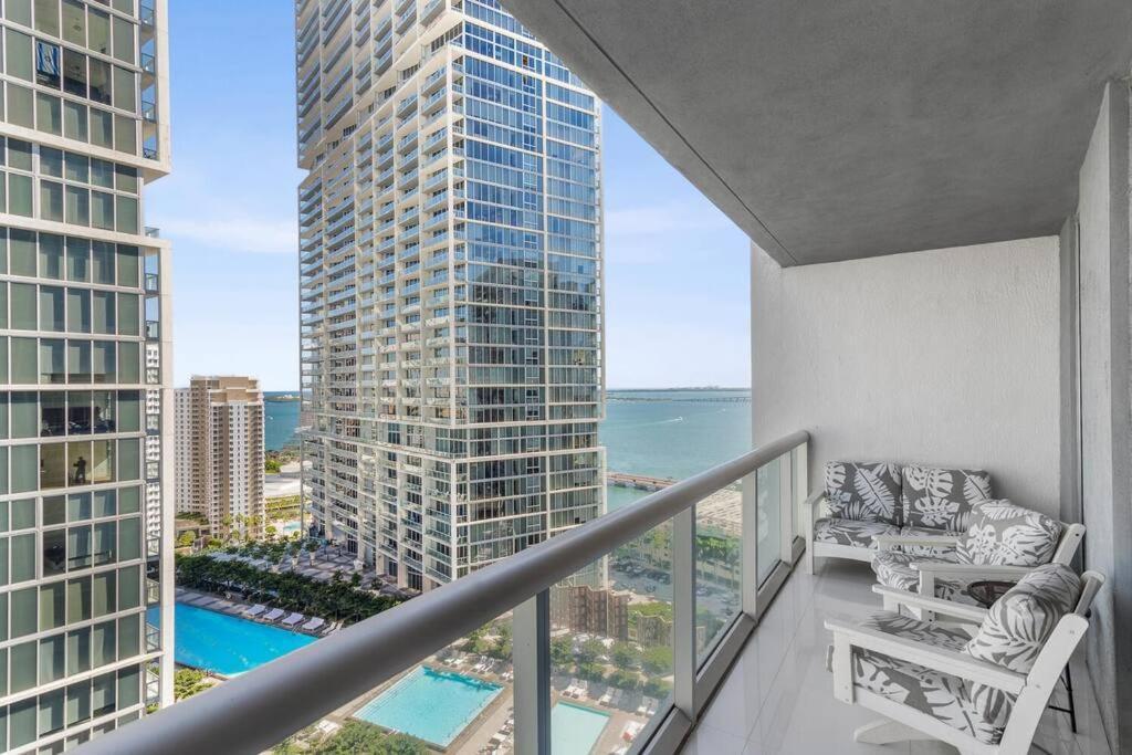 Penthouse Luxury Icon And W Panoramic Views Balcony In Brickell
